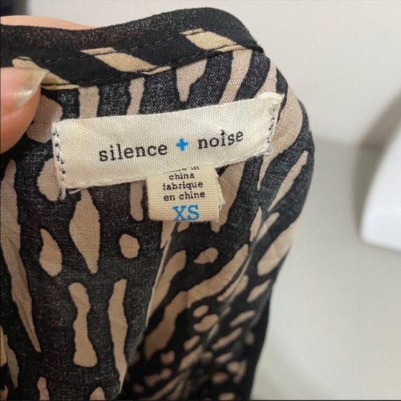 ๐4 for $20๐ UO Silence +Noise The witchy TShirt Dress size XS - Picture 8 of 10